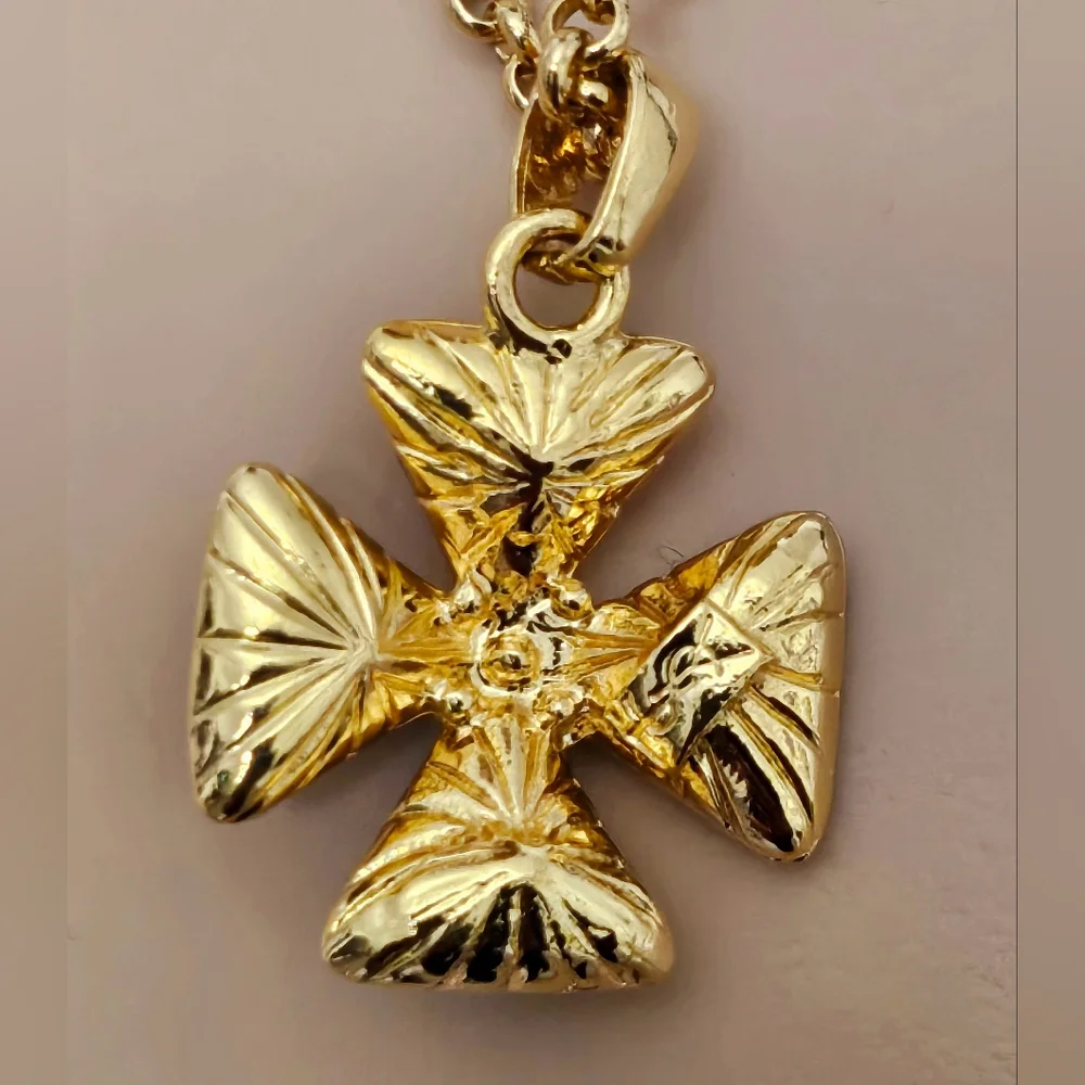Yves Saint Laurent Gold-plated Necklace With Red Gemstones - Picture 3 of 4